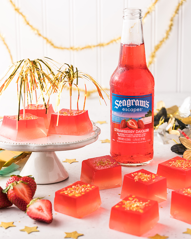 Sparkling Strawberry Jelly Shots Recipe Image